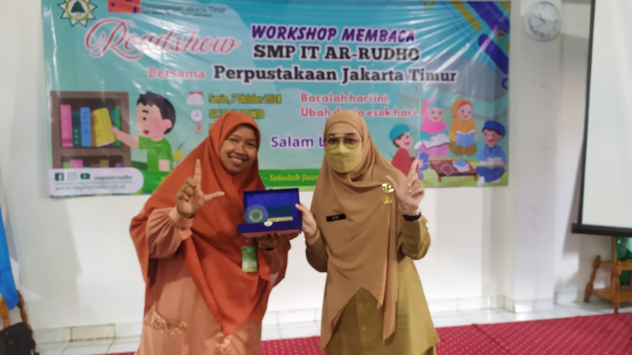 Roadshow Workshop Membaca Di SMP Ar Rudho